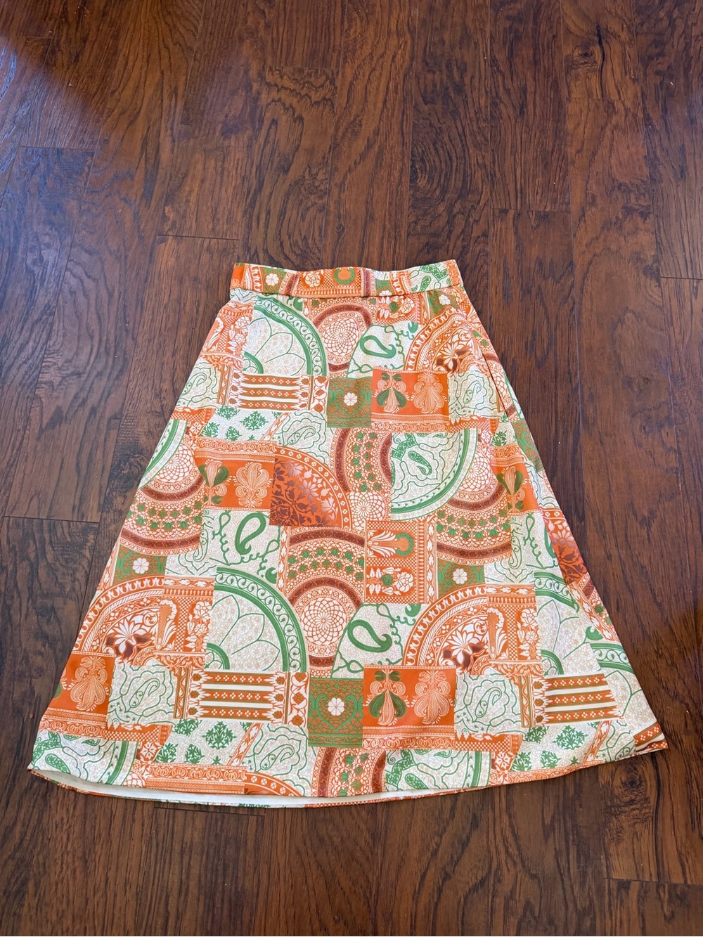 Vintage Women's Orange & Green Patterned A-Line Skirt 60’s/70’s
